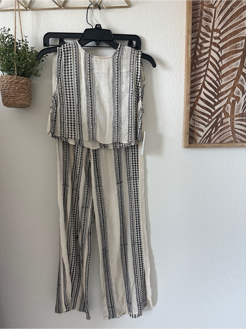 Sleeveless Cream & Black Striped 2 Piece Outfit